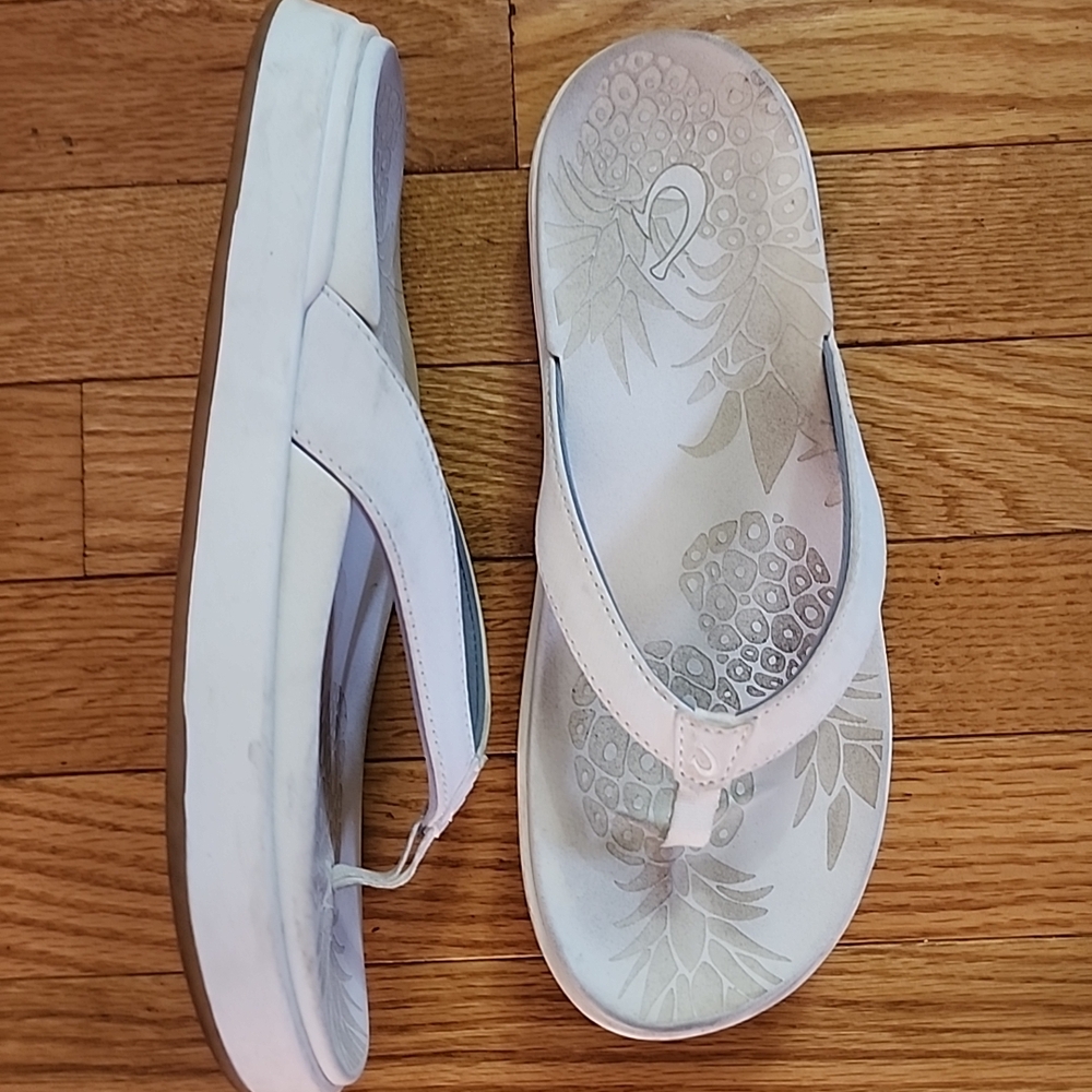 Olulai Nu'a Pi'o Flipflop Thong Sandals - Picture 2 of 8